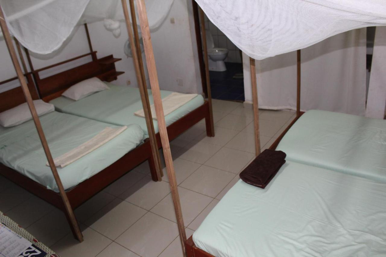 Antsiranana Centre Lucien Botovasoa Bed & Breakfast エクステリア 写真