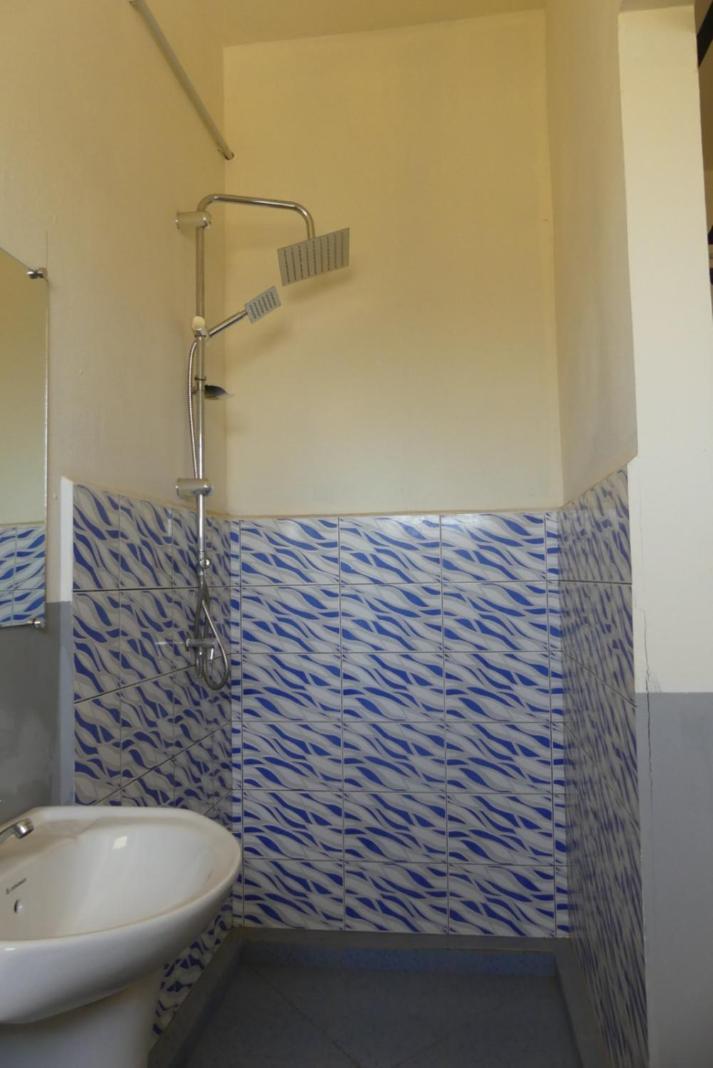 Antsiranana Centre Lucien Botovasoa Bed & Breakfast エクステリア 写真