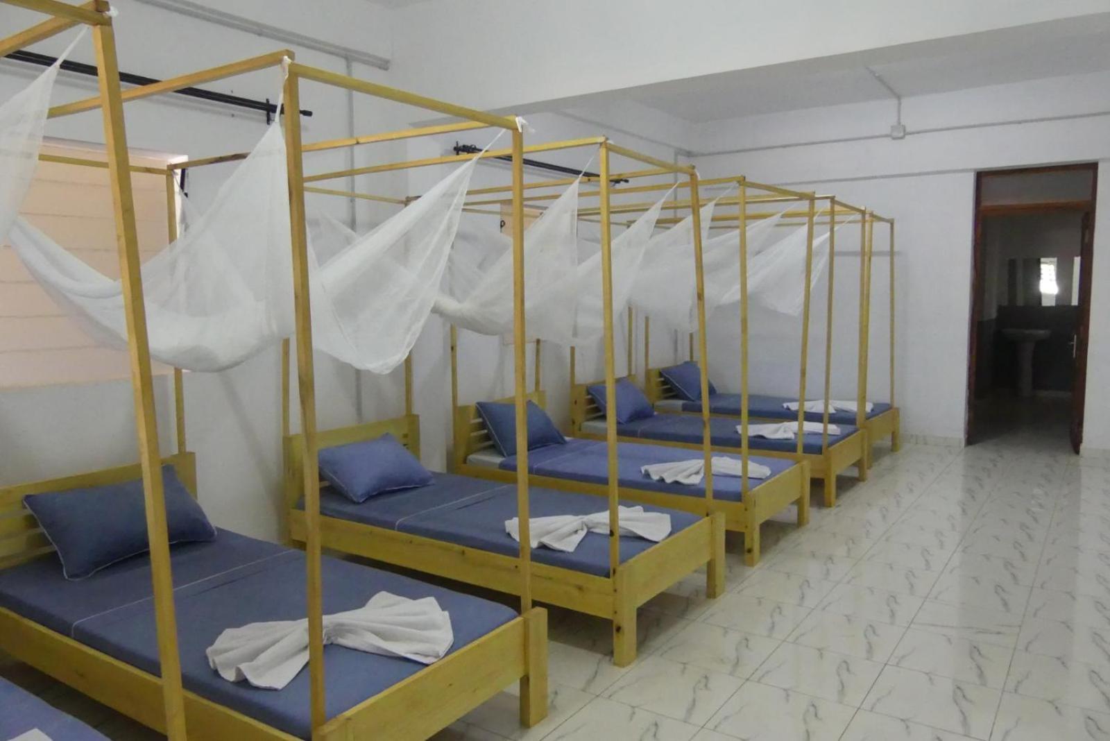 Antsiranana Centre Lucien Botovasoa Bed & Breakfast エクステリア 写真